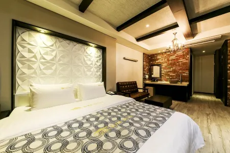 Elga Hotel
