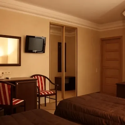 Золотая Набережная Отели в г. 