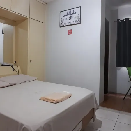 Center Plaza Hotel Отели рядом с достопримечательностью «Площадь Либердаде»