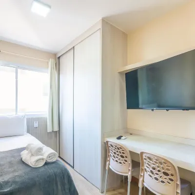 Condo. w/ Pool and Gym 70 m from the Beach - SMA Отели рядом с достопримечательностью «Вторая солнечная лестница»