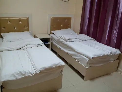 Xinhe Express Hostel - parking