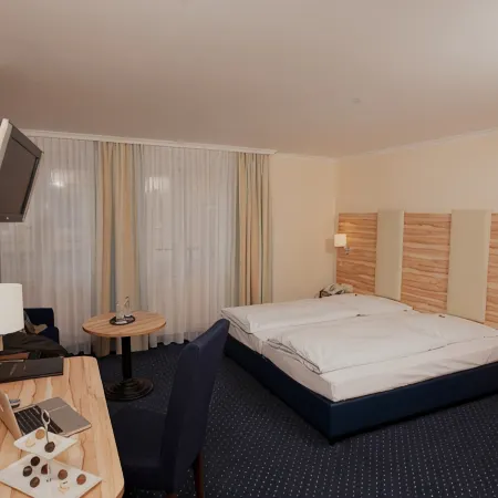 Hotel Daniel Отели рядом с достопримечательностью «Карлстор Гейт»