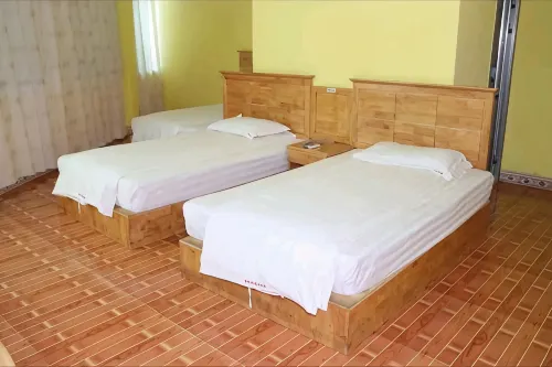 Menghai Yinhe Hotel