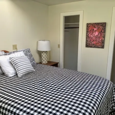 Sunny Cottage, Close to Town & Family Friendly