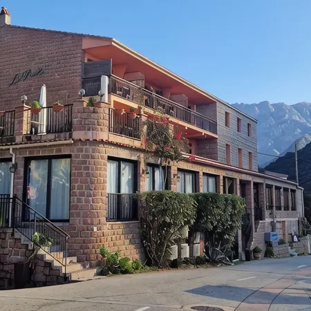 T2 sea & mountain view in the heart of the UNESCO-listed Gulf of Porto