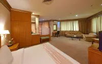 Tunjungan Hotel