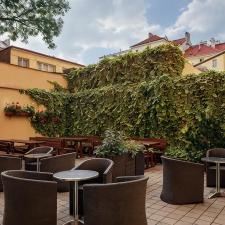 Hotel Ambiance Отели рядом с достопримечательностью «Прага 05»