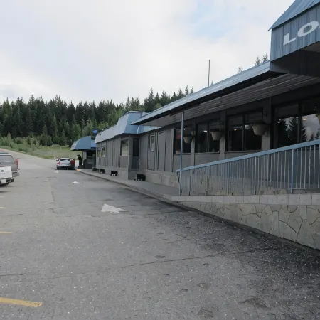 Wells Gray Inn