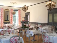 Le Parc - Hôtel & Spa Hotels in Allevard