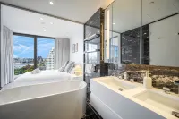 Seaside CBD/Luxury 3 bedrooms/6 people/2 parking spaces/Unbeatable view/Convenient transportation - Condos