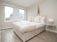 Stylish 2BR Apartment in the Heart of Cardiff Bay Hotels in Butetown