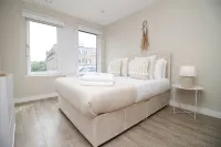 Stylish 2BR Apartment in the Heart of Cardiff Bay
