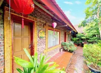 Tam Coc Riverside Bungalow Hotels in 