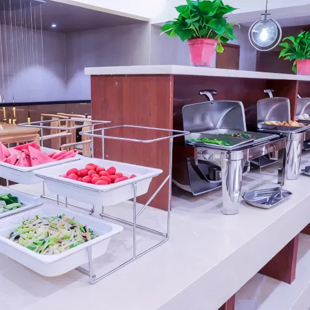 GYA Hotel (Quyang Hengshan East Road)