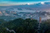 鶴山雁山飯店 - 山景