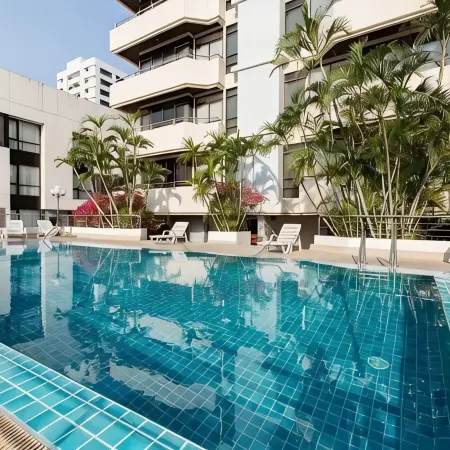 16F Great View 120sqm 2BR 2BA 3 min to Nana BTS 1603