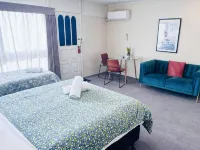 Merivale Court Large Studio-Unit 2 Hotels near Saint Albans