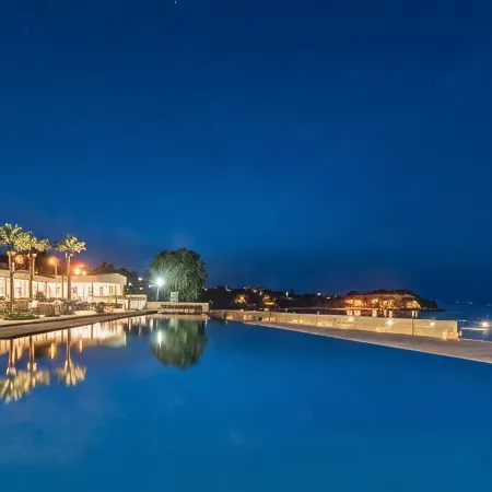 Caravel Suites - Adults Only