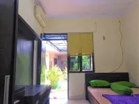 Poetri Guest House Syariah - Pensionaatit