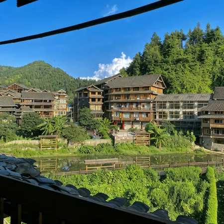 Sanjiang Week Ba Inn