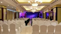 Rebecca Hotel (Xuchang Caowei Ancient Town Pangdonglai Times Square) - Business