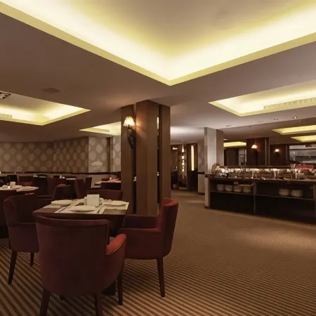 The Metro Hotel,taipei Отели рядом с достопримечательностью «Храм Hsing Tien»