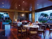 فور سيزونز ريزورت ماوي آت وايليا Hotels near شاطئ بولو (Polo Beach)