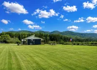 Nanook’s Den Escape to the beauty of the mountains               Internet, GBTV - 4-Star