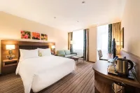 Hilton Garden Inn Krasnoyarsk (Хилтон Гарден Инн Красноярск) - С парковкой