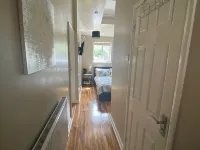 Private room and bathroom with own entrance near Warwick town ctr - Apartments