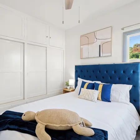 Luxury Beachside Gem + Walk to Beach + Ocean Views