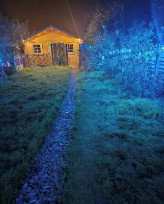 A Cosy cabin retreat - 5 mins away from Windsor and 10 mins from Legoland. - 3-Star