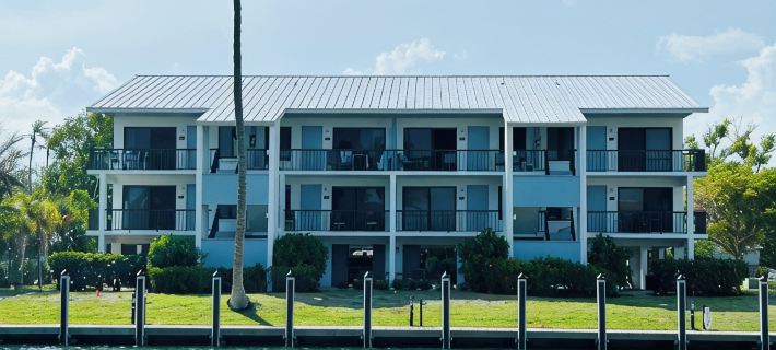 Tranquil WATERFRONT 2-bedroom condo on Sanibel Island minutes to the beach! Hotels in Sanibel