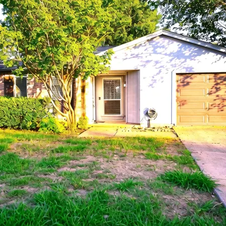 Sleeps 8,3 bed, 2 bath, North Dallas in Colony, 20 mins from DFW/DAL Airport