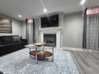 Fabulous 2-bedroom apartment with AC in charming Whitby