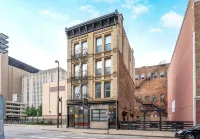 Downtown Cincinnati Elegant & Comfortable 2-Bedroom City Retreat - Bungalows