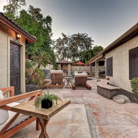 5 Bdrm Entertainers Dream Home.  Game Room, Htd Pool and Backyard Oasis!