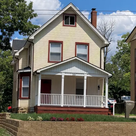 Beautiful Walnut Home 4bed/bathrooms with Private Parking