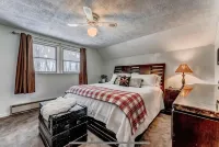Cabin at Alpine Lake, near Deep Creek/WISP Resort - 3-Star