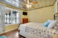 Cozy Waterfront Home Near Holden Beach! Dock for Boat with Dock for Fishing 2Br - 3-Star