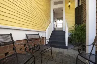 Absolutely Awesome, the Captain's Cottage - Country Houses