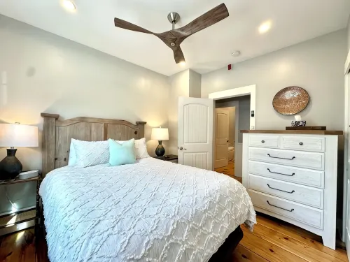 Downtown Condo on Thames Street - Balkoner