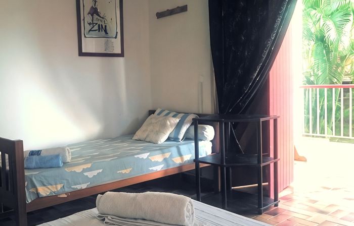 T3 Montana 2, DESHAIES, 350 m Grande Anse, 5/7 people, 2 bedrooms + living room, terrace.