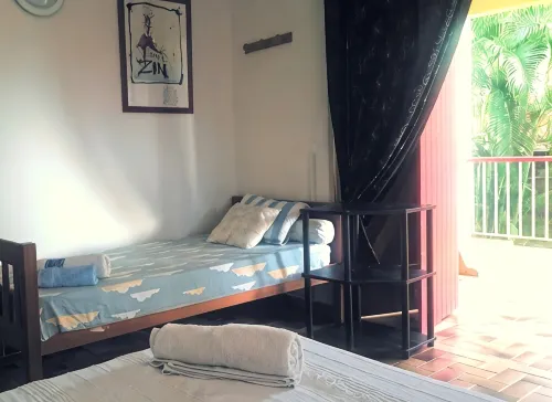 T3 Montana 2, DESHAIES, 350 m Grande Anse, 5/7 people, 2 bedrooms + living room, terrace.