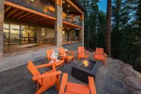 New modern home with spectacular view on 5 private acres