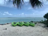 Bama Breeze, Exuma - 3-Star
