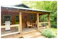 Private Mountain Retreat near Hot Springs & Appalachian Trail