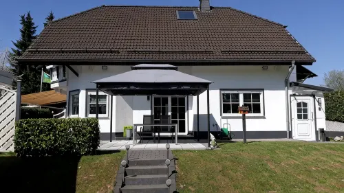 Vacation apartment Meyer with private pool and garden sauna, exclusive FEWO.