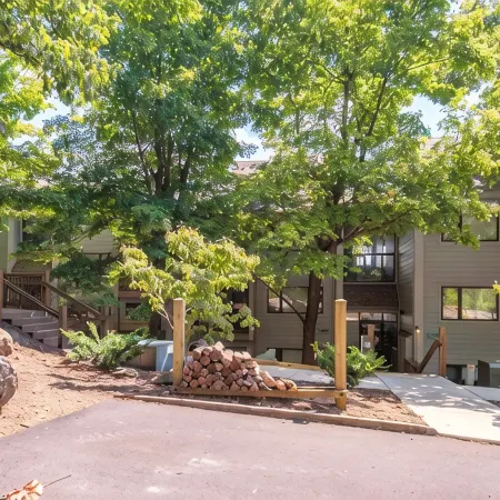 Luxury Condo in the Sky! Finest in Wintergreen!