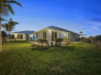 Golf Cart Included, Inagua Villa, Treasure Cay, Bahamas, 100 yards from beach